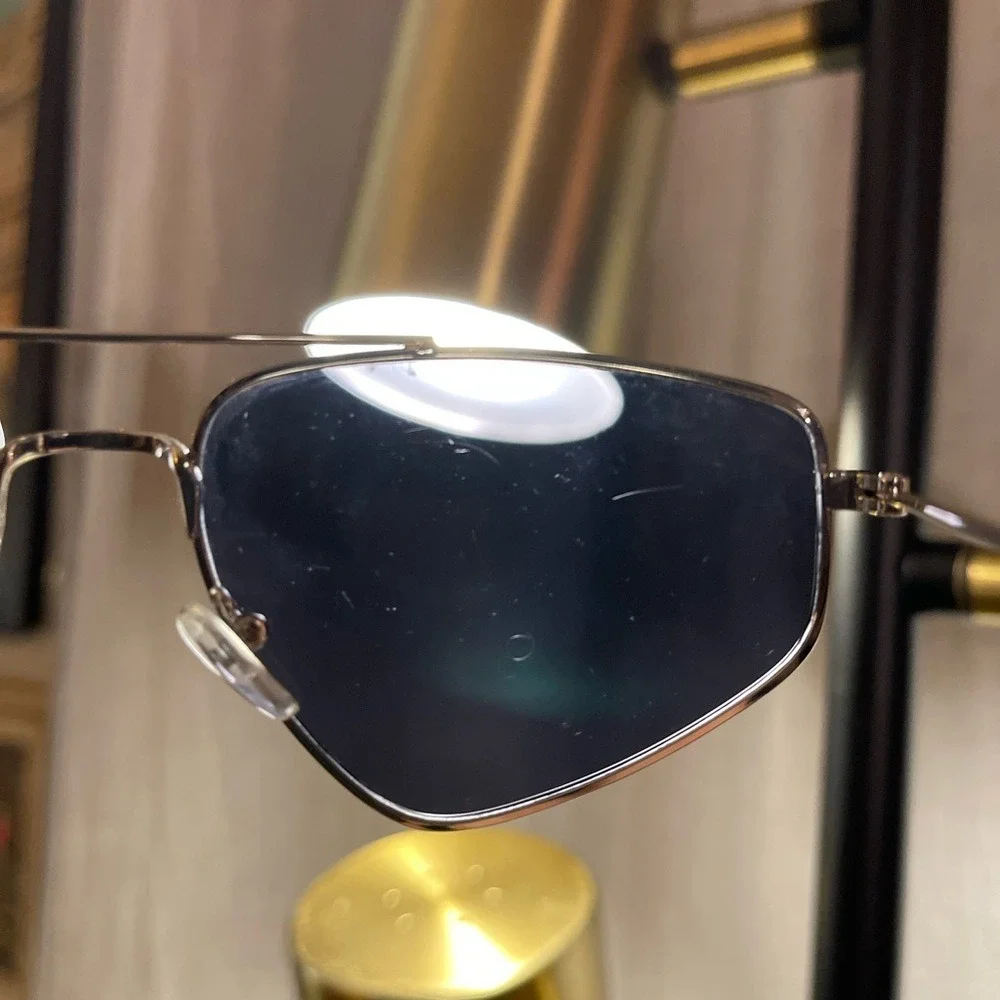 Basic Aviators silver with gray blue lens used 90s angular style cute trending‎